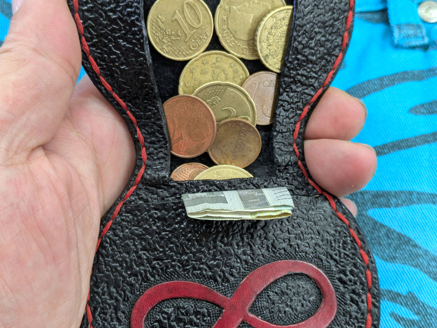 Porta-Moedas em Couro Artesanal Cruz de Leviathan | Carteira de Bolso Selo Satânico | EDC Gótico Oculto