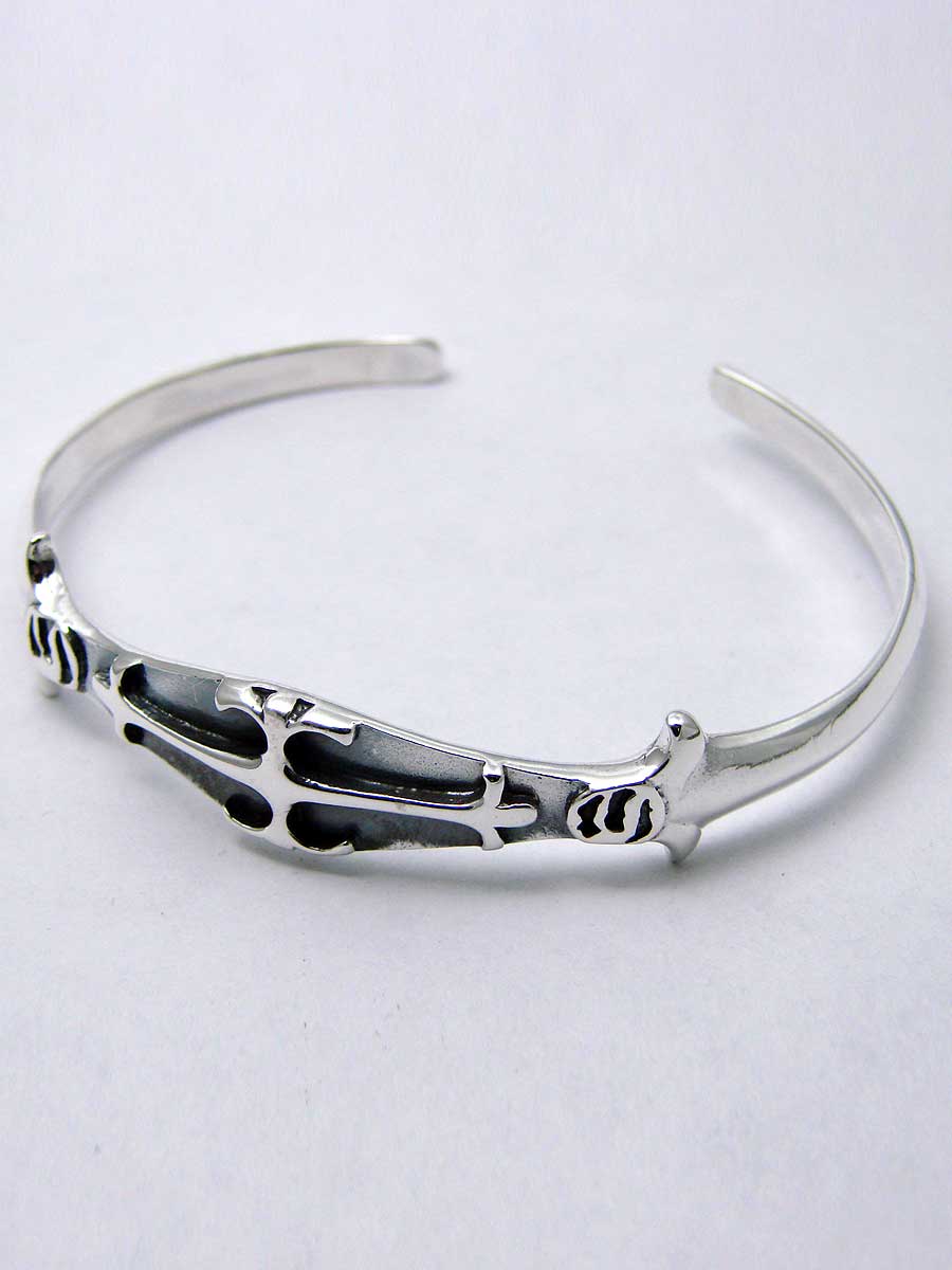 Gothic bangle bracelet in sterling silver with a cross - Another Way of Life